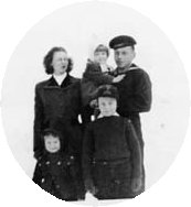 Allan Horne and family - 1944